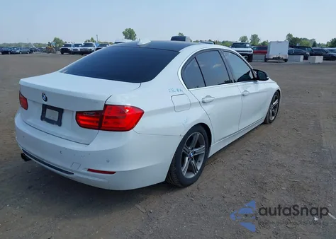 2013 BMW 328I xDrive z USA, uszkodzony, nr VIN WBA3B5C54DJ598988